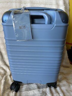 NWT Beis HYBRID Carry on 21 inch Roller Spinner Suitcase Luggage in DUSTY BLUE